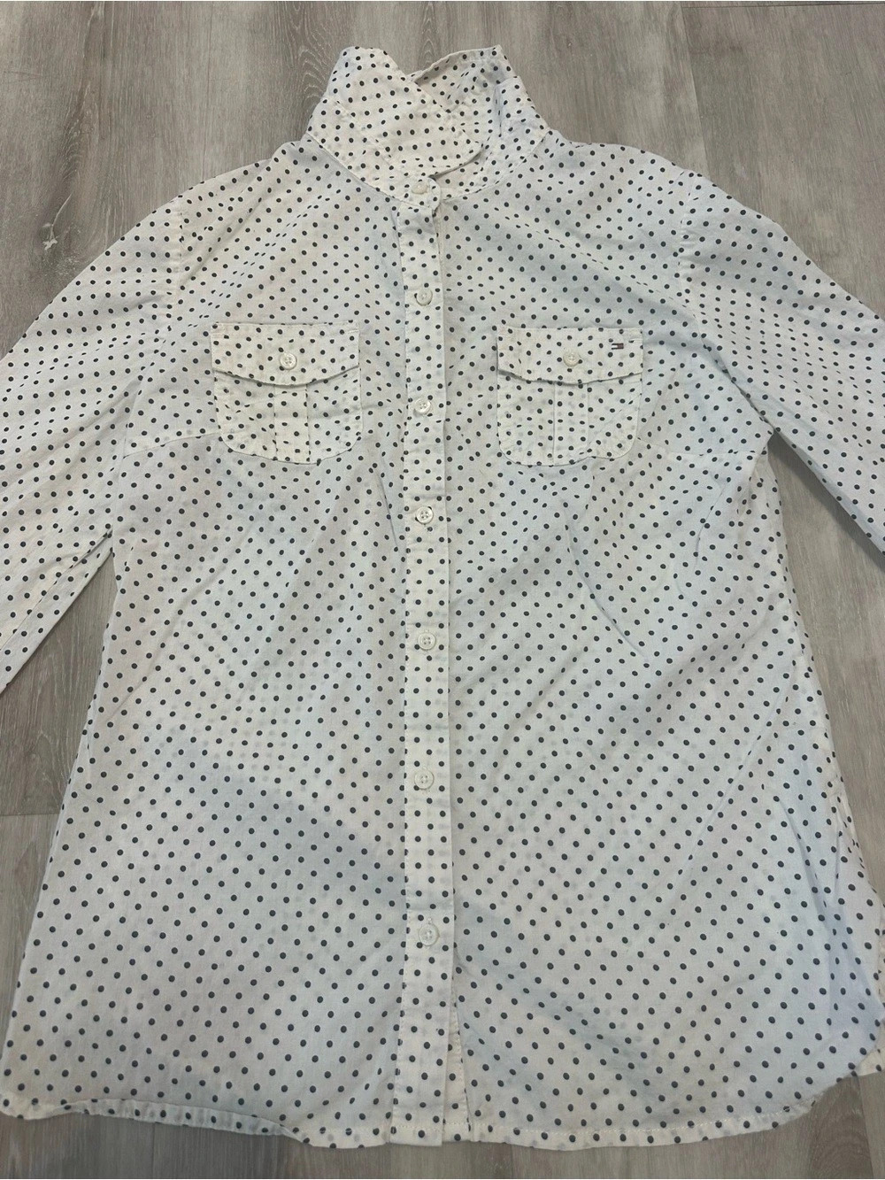 Tommy Hilfiger Women’s Polka Dot Button Down Cotton Shirt Size Medium Like New